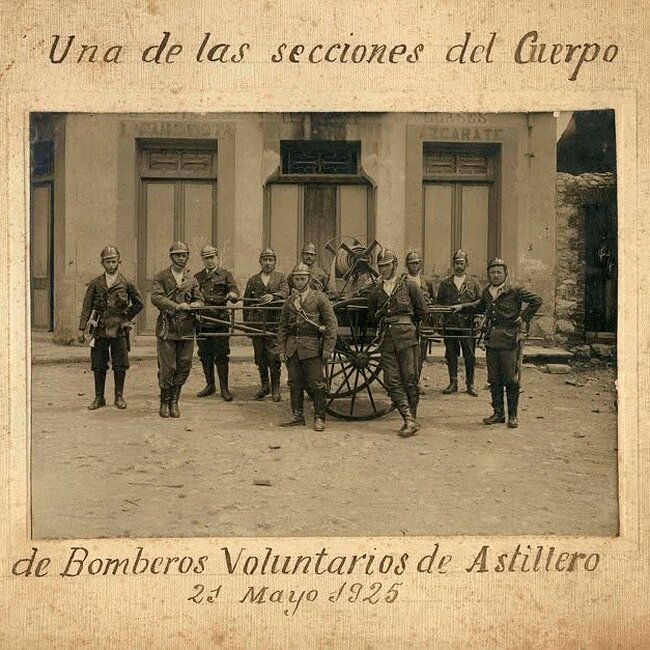 Foto antigua de los bomberos voluntarios (22).jpg