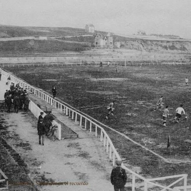 Foto antigua del campo del Racing (17).jpg