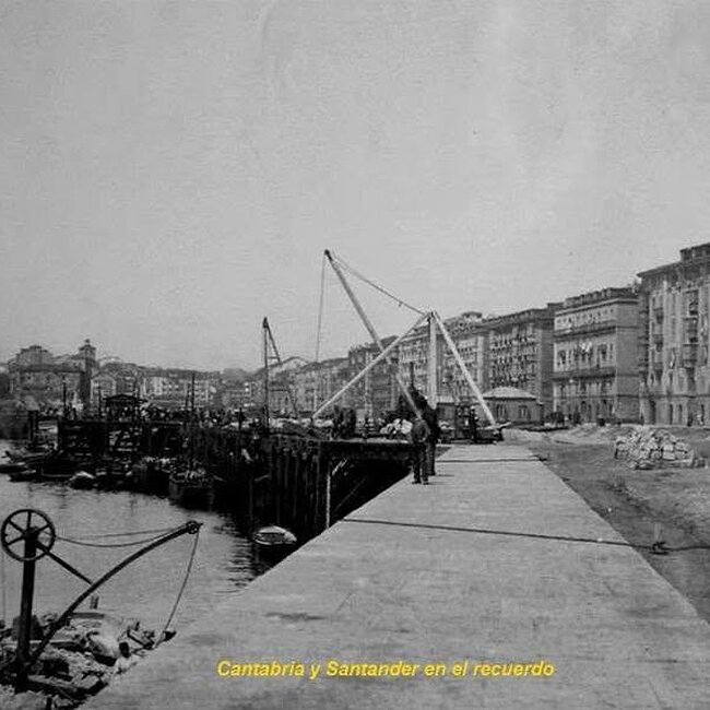 Foto antigua del Muelle de Calderón (15).jpg