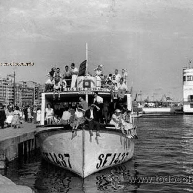 Foto antigua del Muelle de Calderón (19).jpg
