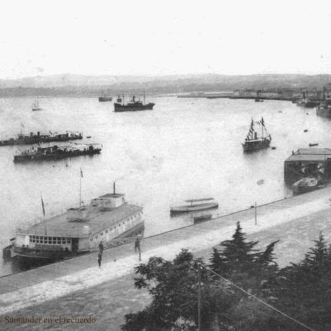 Foto antigua del Muelle de Calderón (23).jpg