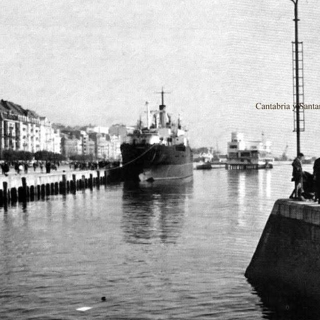Foto antigua del Muelle de Calderón (50).jpg