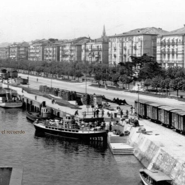 Foto antigua del Muelle de Calderón (53).jpg