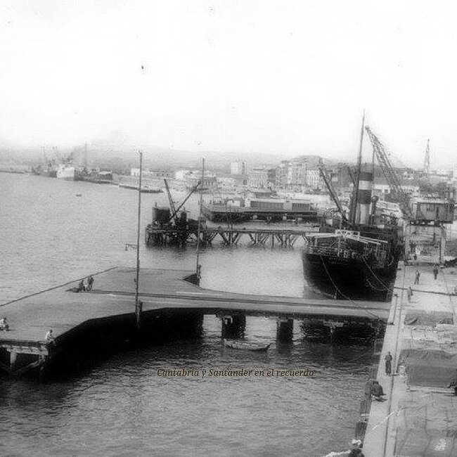 Foto antigua del Muelle de Calderón (71).jpg