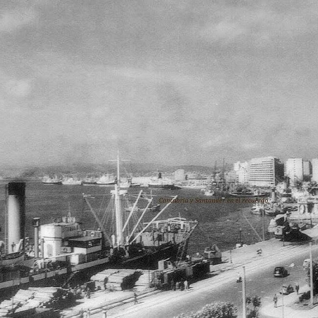 Foto antigua del Muelle de Calderón (84).jpg