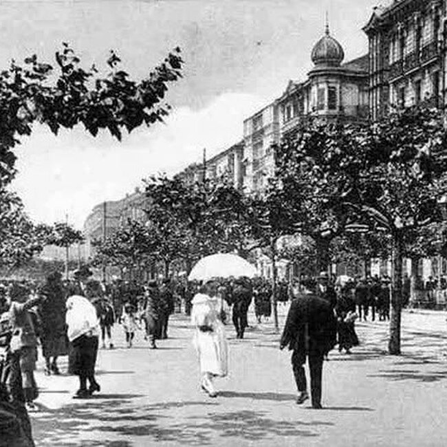 Foto antigua del Paseo Pereda (3).jpg
