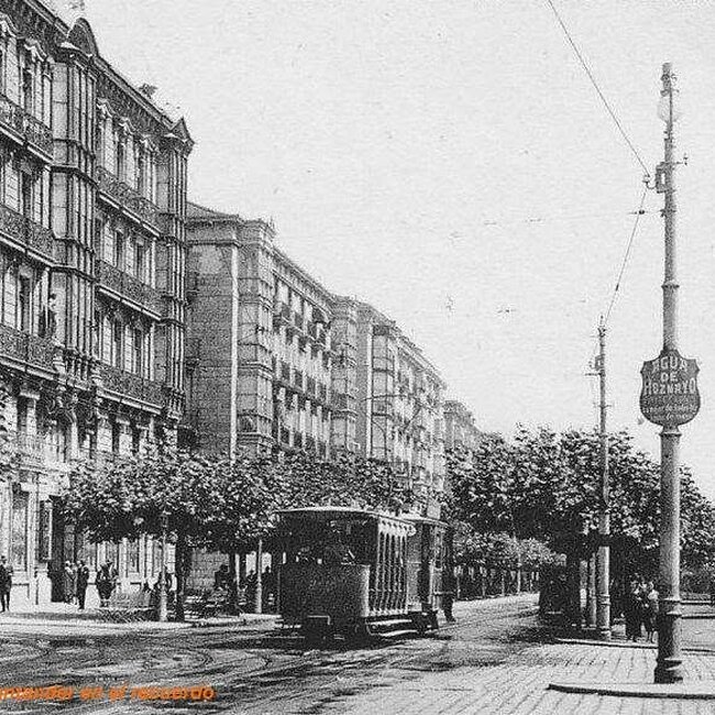 Foto antigua del Paseo Pereda (8).jpg