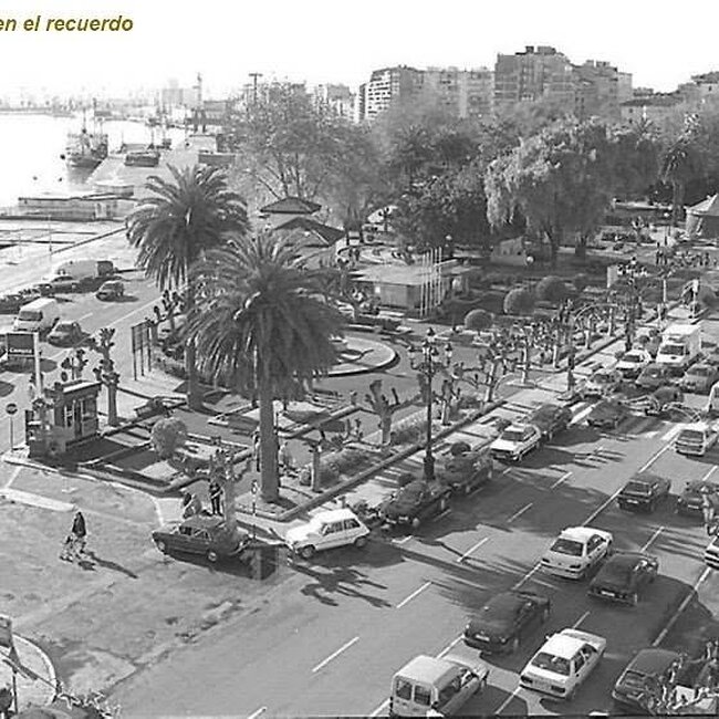 Foto antigua del Paseo Pereda (21).jpg