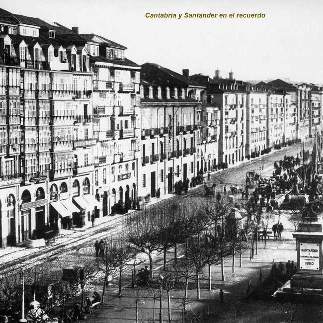 Foto antigua del Paseo Pereda (28).jpg