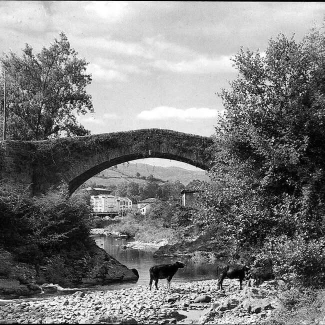 Foto antigua de Liérganes (2).jpg