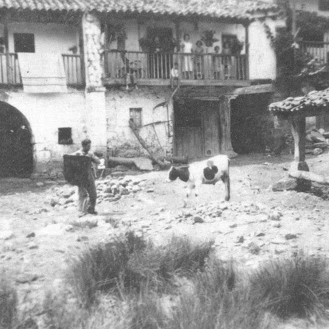 Foto antigua de Entrambasaguas (15).jpg