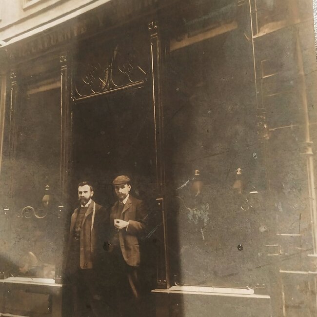 Foto antigua de establecimientos de Cantabria (10).jpg