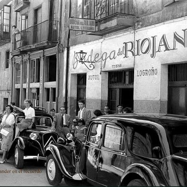 Foto antigua de establecimientos de Cantabria (21).jpg