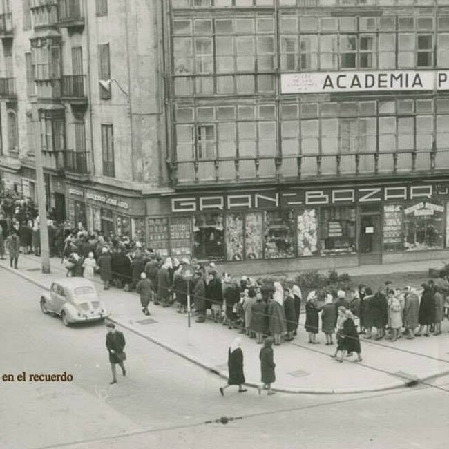 Foto antigua de establecimientos de Cantabria (42).jpg