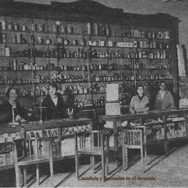 Foto antigua de establecimientos de Cantabria (71).jpg
