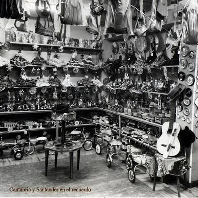 Foto antigua de establecimientos de Cantabria (89).jpg