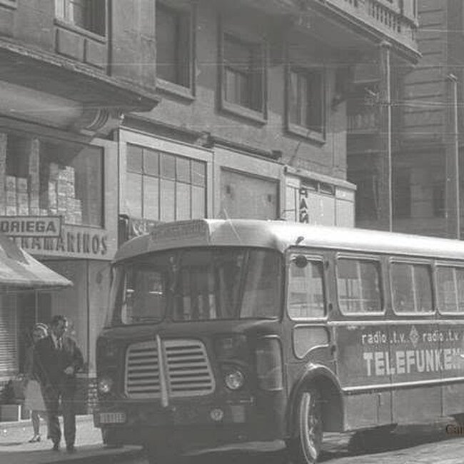Foto antigua de establecimientos de Cantabria (96).jpg