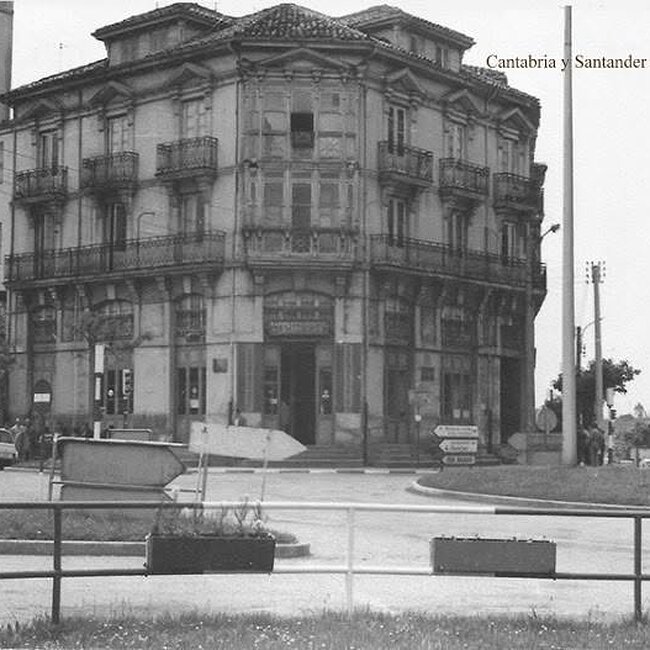 Foto antigua de establecimientos de Cantabria (103).jpg