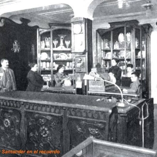 Foto antigua de establecimientos de Cantabria (151).jpg