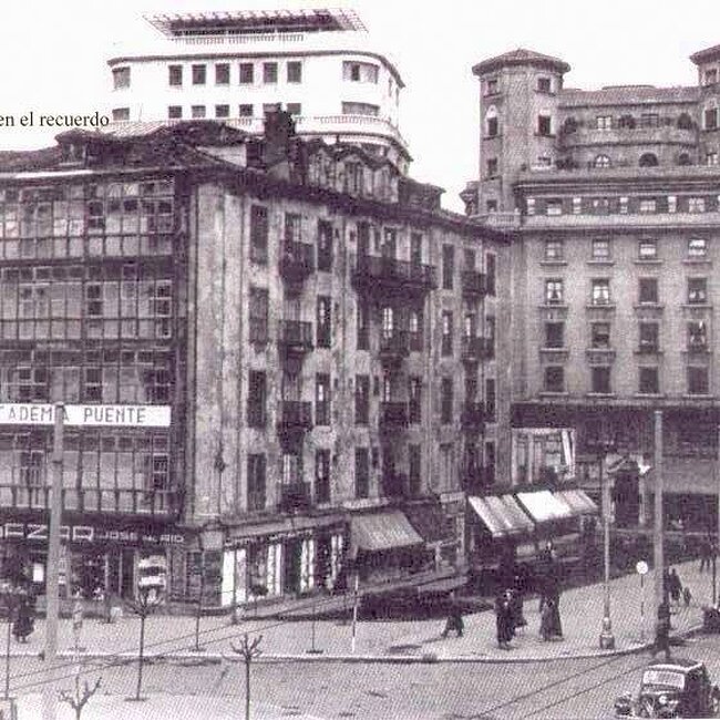 Foto antigua de establecimientos de Cantabria (172).jpg