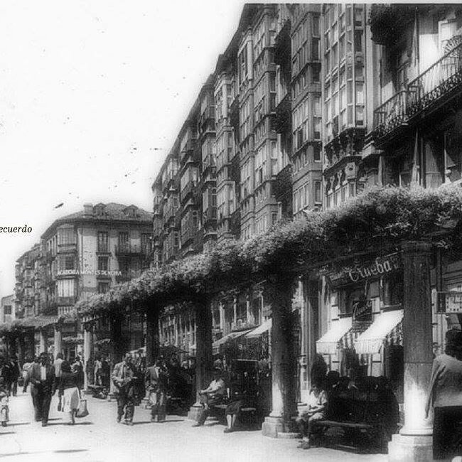 Foto antigua de establecimientos de Cantabria (175).jpg
