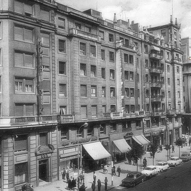 Foto antigua de establecimientos de Cantabria (198).jpg