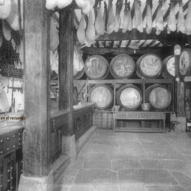 Foto antigua de establecimientos de Cantabria (206).jpg