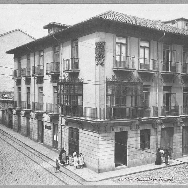 Foto antigua de la calle Calle del Martillo-Marcelino Sanz de Sautuola
