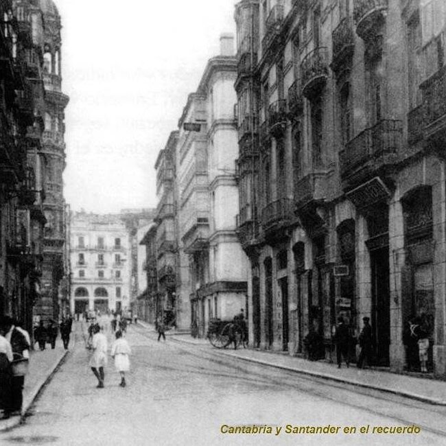Foto antigua de la calle Calle del Martillo-Marcelino Sanz de Sautuola