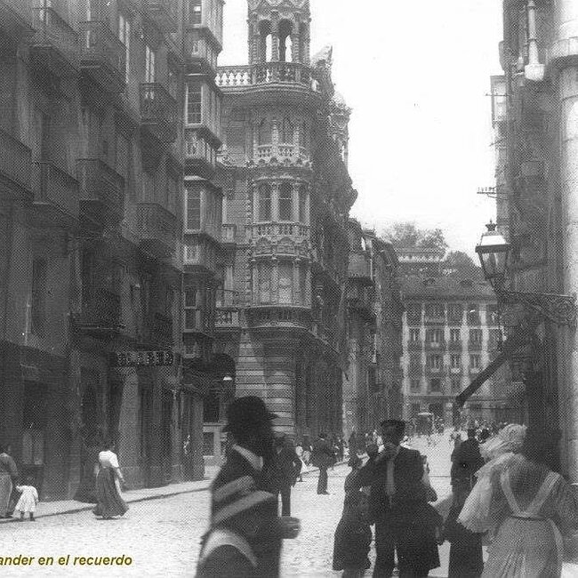 Foto antigua de la calle Calle del Martillo-Marcelino Sanz de Sautuola