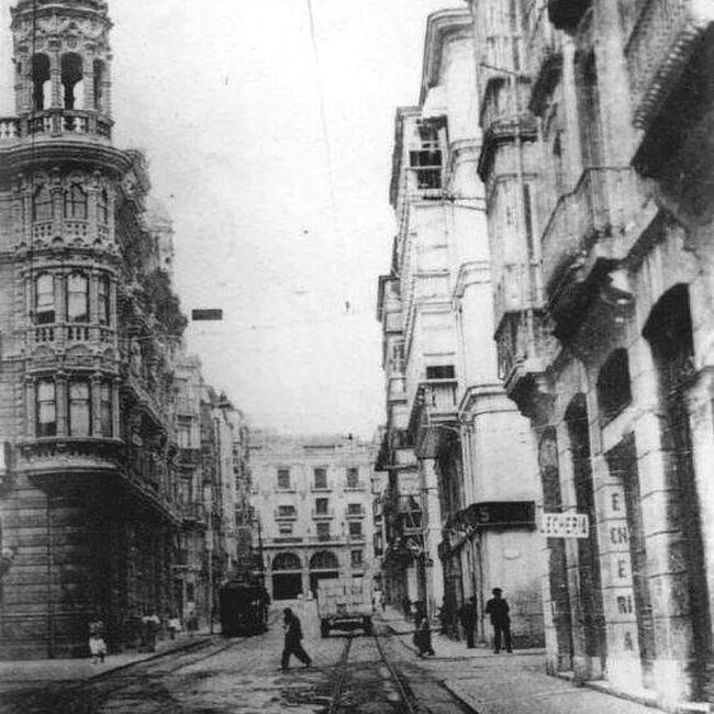 Foto antigua de la calle Calle del Martillo-Marcelino Sanz de Sautuola