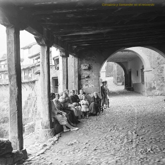 Foto antigua de Potes (3).jpg