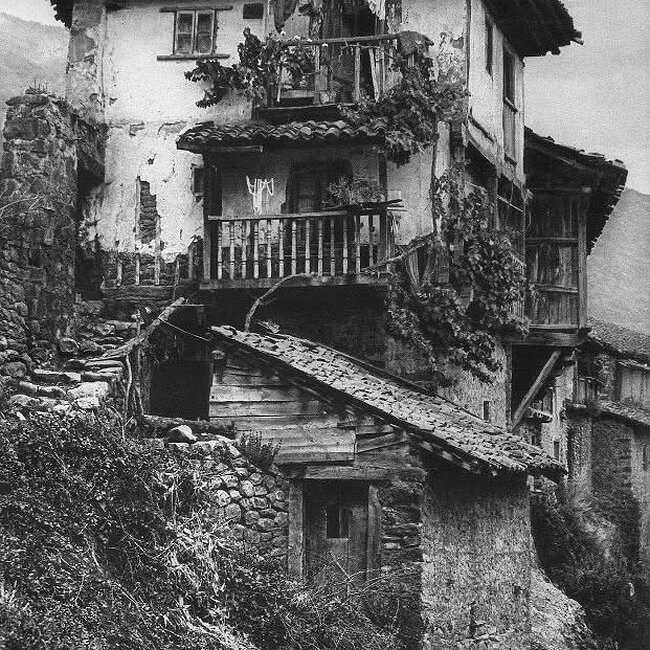 Foto antigua de Potes (9).jpg