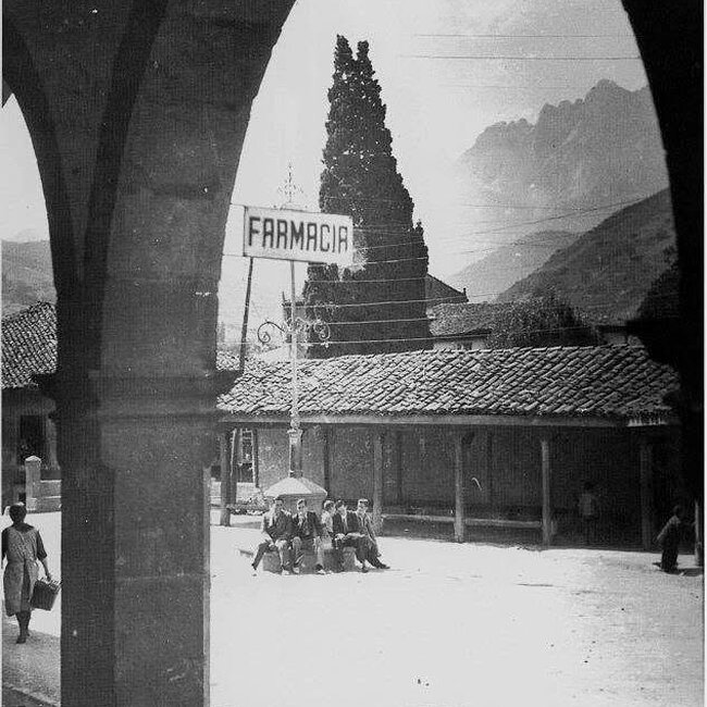 Foto antigua de Potes (16).jpg