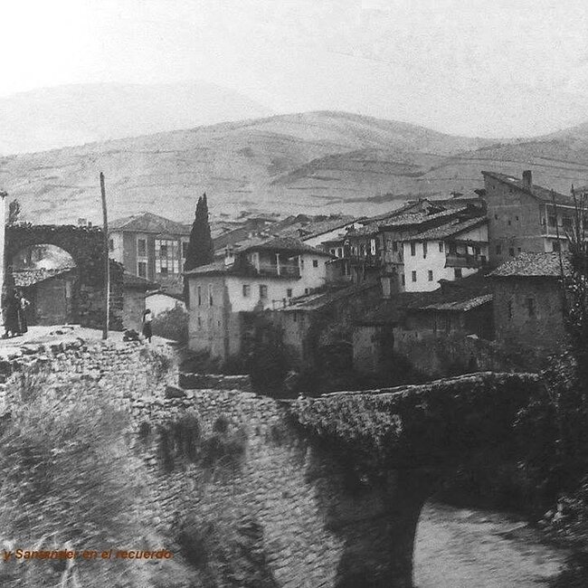 Foto antigua de Potes (25).jpg