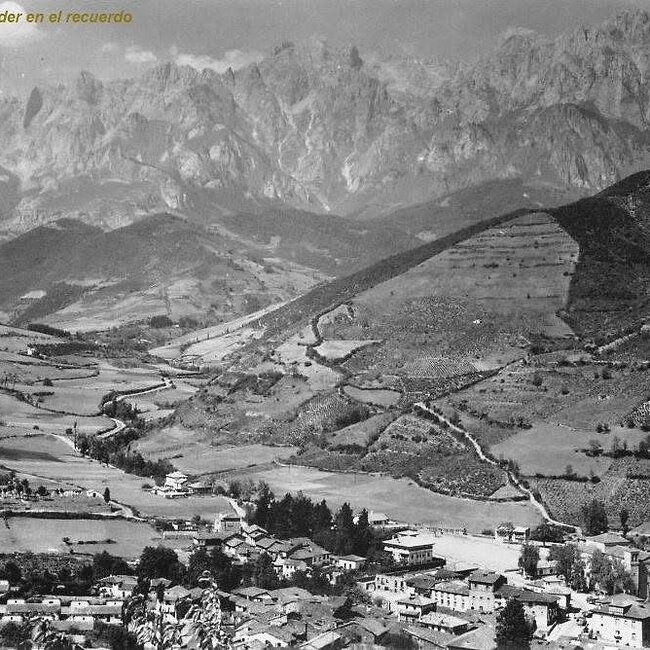 Foto antigua de Potes (29).jpg