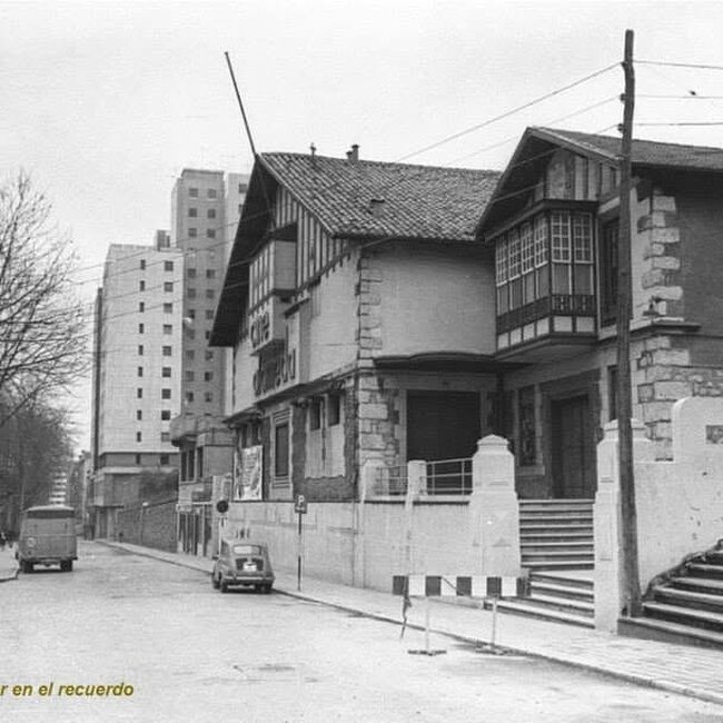 Foto antigua de teatros y cines de Cantabria (9).jpg