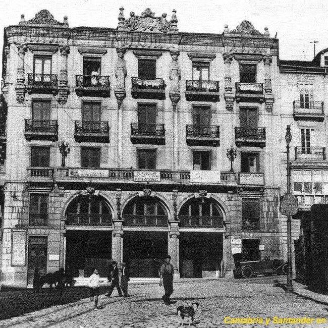 Foto antigua de teatros y cines de Cantabria (13).jpg