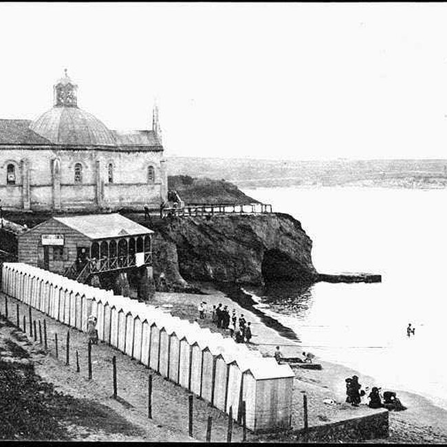 Foto antigua del Balneario de Zaldivar (2).jpg