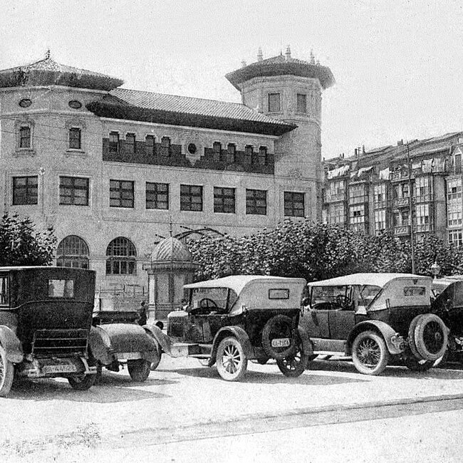 Foto antigua de Correos (1).jpg
