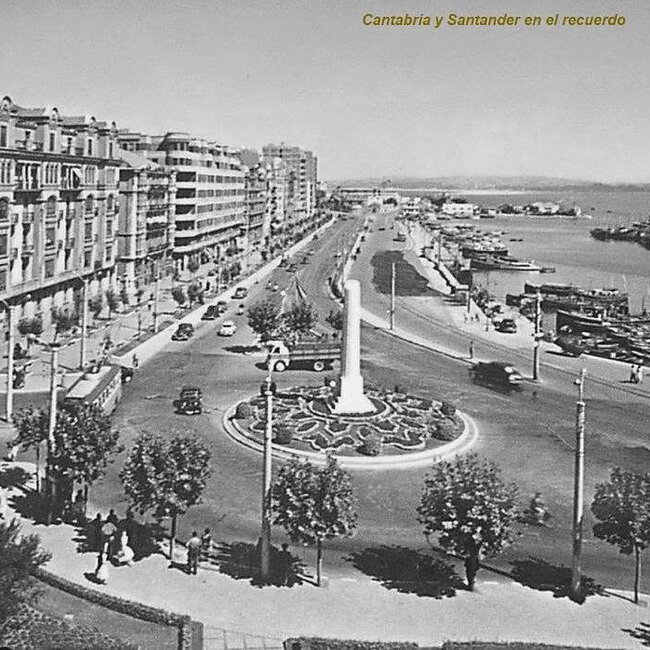 Foto antigua de la calle Castelar (14).jpg