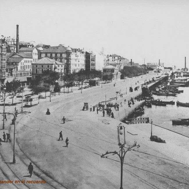 Foto antigua de la calle Castelar (17).jpg