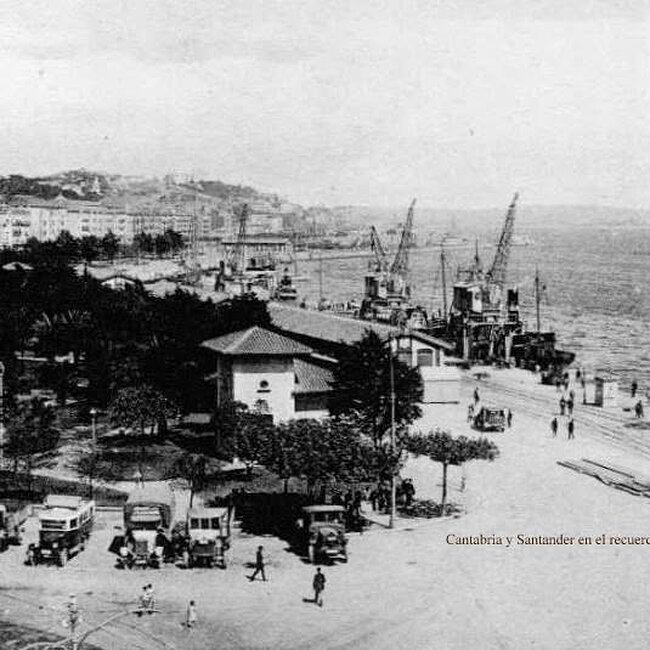 Foto antigua del muelle de Maliaño (28).jpg