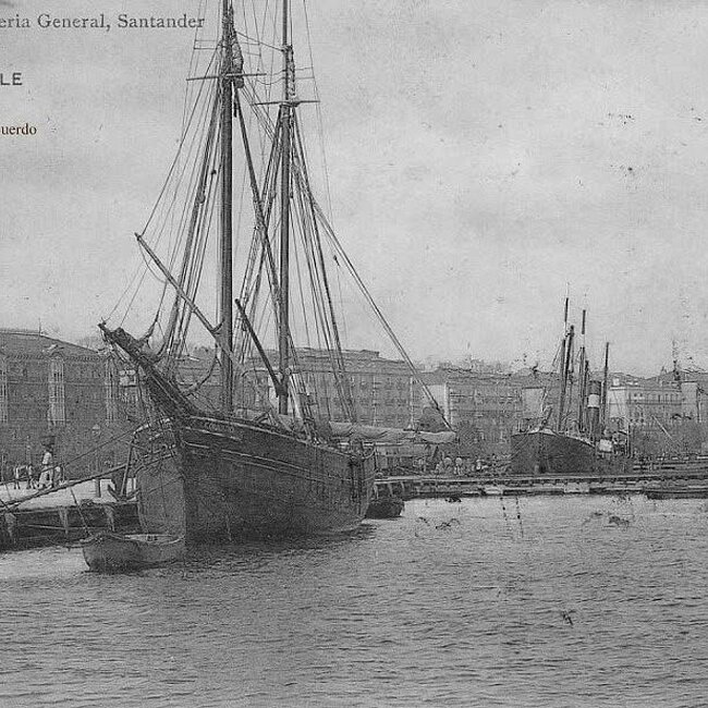 Foto antigua del muelle de Maliaño (29).jpg