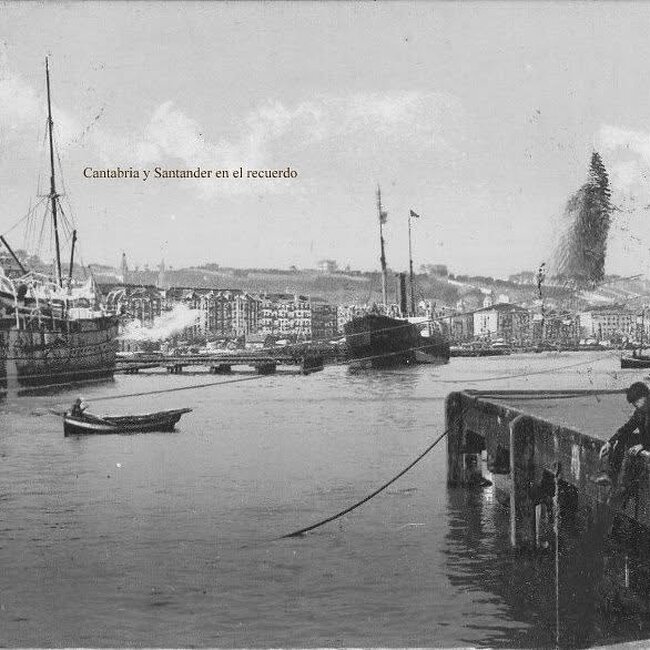 Foto antigua del muelle de Maliaño (40).jpg