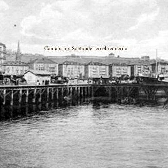 Foto antigua del muelle de Maliaño (41).jpg
