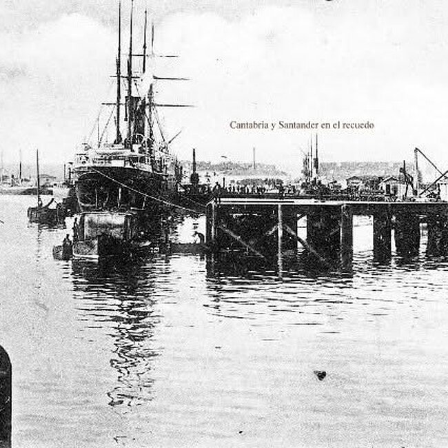 Foto antigua del muelle de Maliaño (58).jpg
