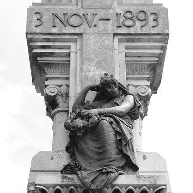 Monumento Víctimas de l MAchichaco (1).jpg