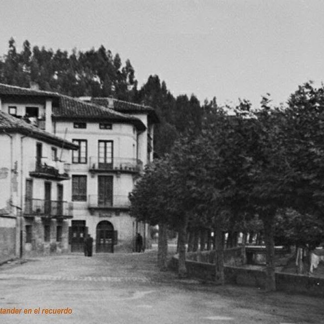 Foto antigua de Cabezón de la Sal (16).jpg