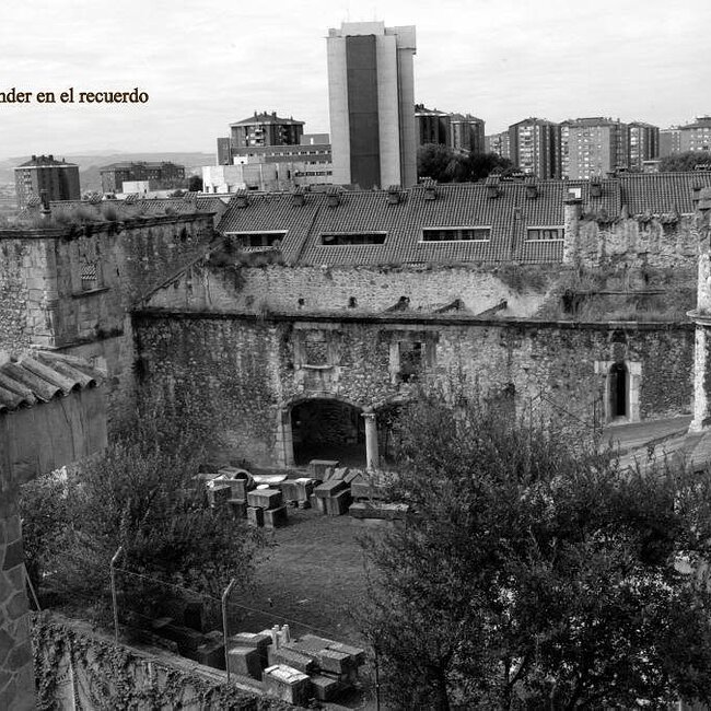 Foto antigua de la Torre de Pronillo (8).jpg